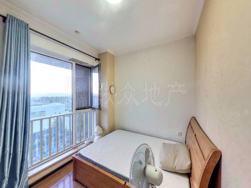 鴻坤理想城大滿貫1室1廳1衛(wèi)64.23㎡南北155萬