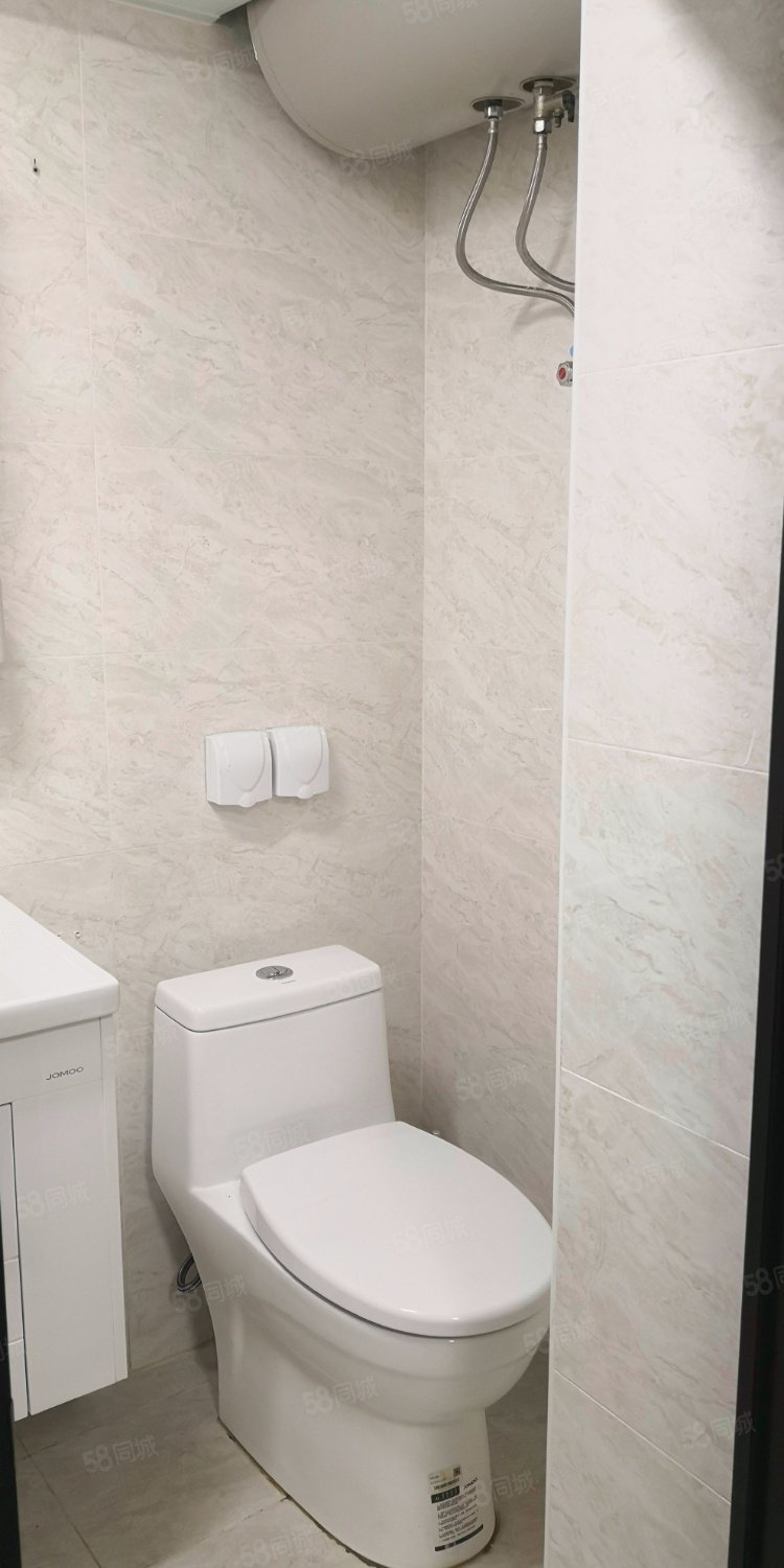 廠甸11號(hào)院1室1廳1衛(wèi)41.7㎡東530萬(wàn)