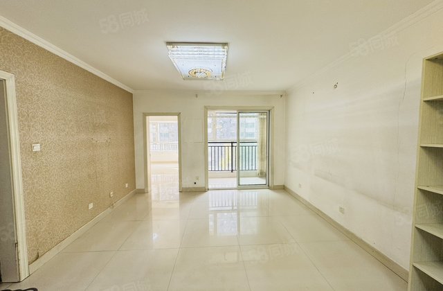 阿尔卡三期 两室 可按揭 免大税 带地下室 随时看房 光明