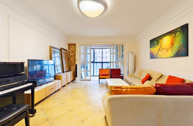 八方小区(C区)3室2厅138.5㎡315万二手房图片