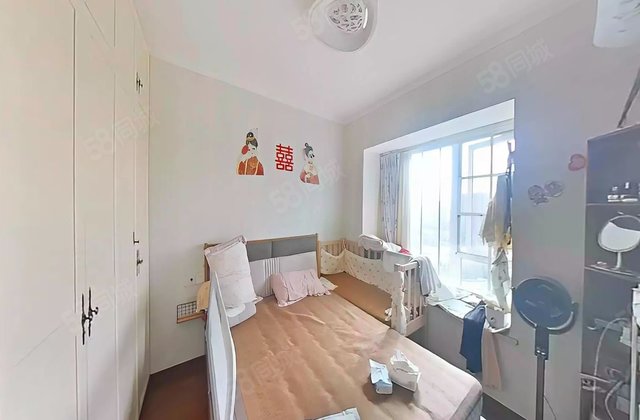 万科金域传奇2室2厅74.86㎡130万二手房图片