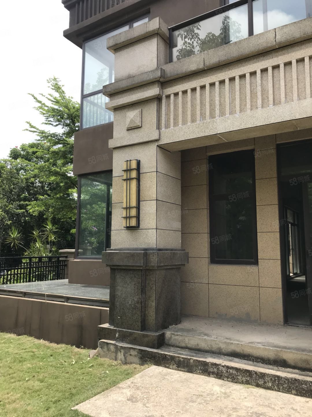 荣和公园墅 边套 毛坯 带200平花园 第二排 带电梯,荣和公园墅-南宁58