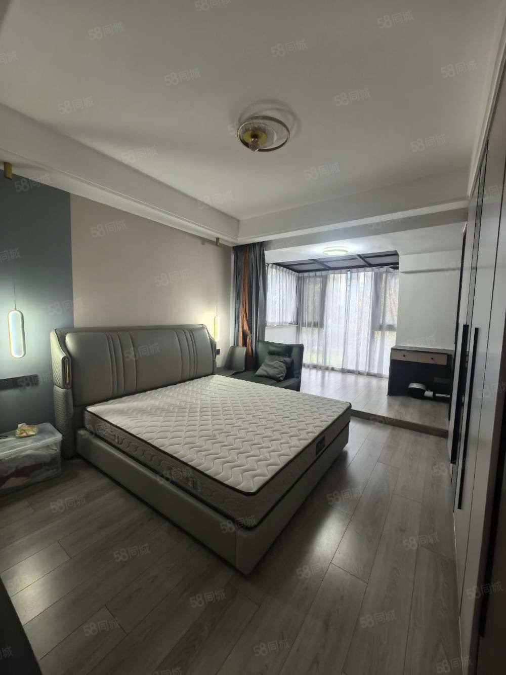 港中旅公元6室2厅3卫180㎡南北199万