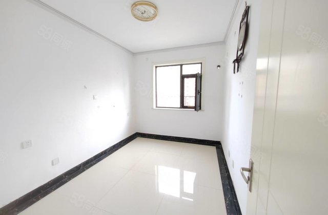 128万人民公园，六中，中央丽都120平， 三室两厅