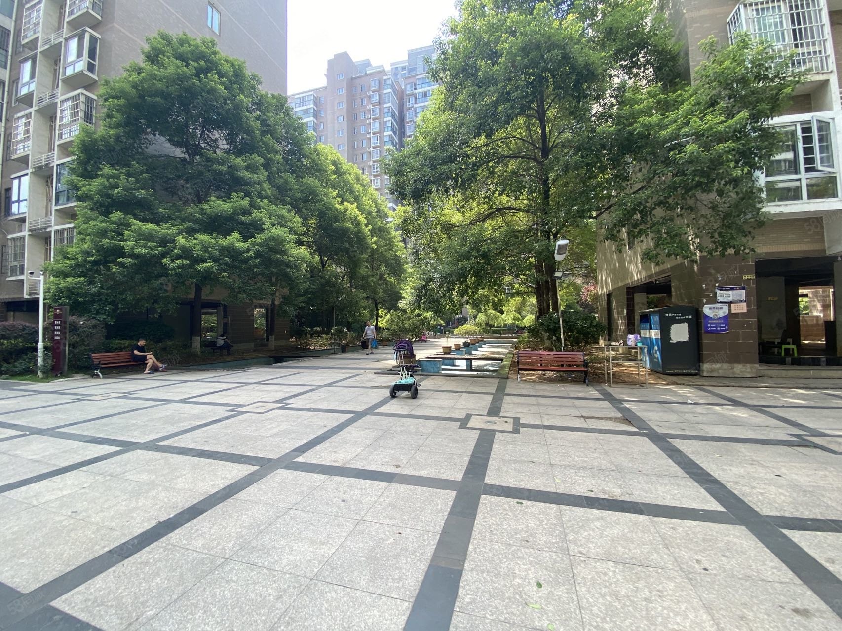 丽星景园3室2厅2卫124.13㎡南北138万