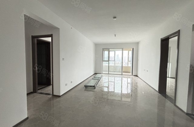 急售三叶草桃李天阅，百合新城，双阳台三叶草全明户型南北通通透