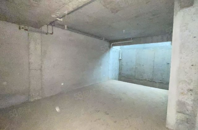 盛世天湖别墅 210万就卖 未住免大税 实际面积将近600平