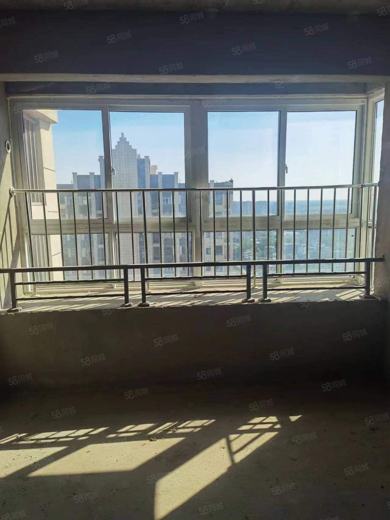 紫金御景3室1厅1卫99㎡北33万