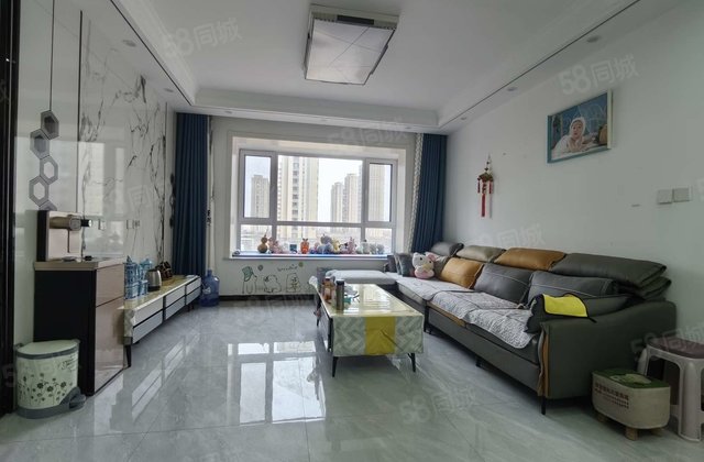 民生10号院  一中外国语 电梯精装  三室两卫  送车位