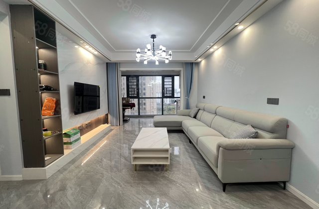 御湖世家3室2厅113㎡56.5万二手房图片