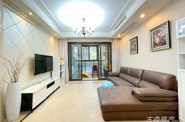 四季和鸣雅园3室2厅127.62㎡0万二手房图片