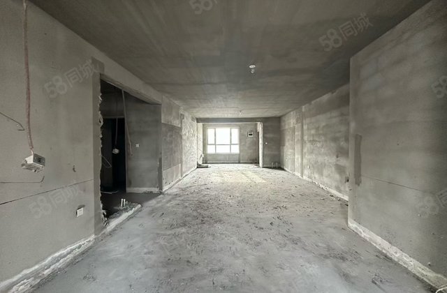 金域名都4室1厅180㎡83万二手房图片