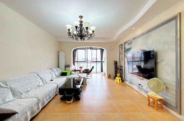 翡翠海湾3室0厅131.04㎡182万二手房图片