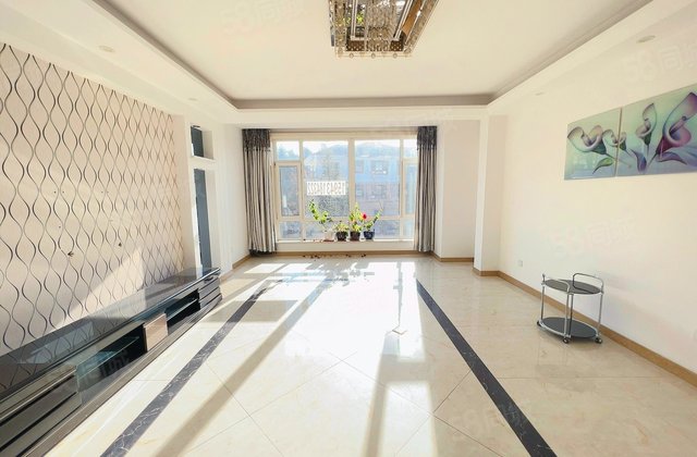 玫瑰谷(南区)3室2厅145.29㎡68万二手房图片