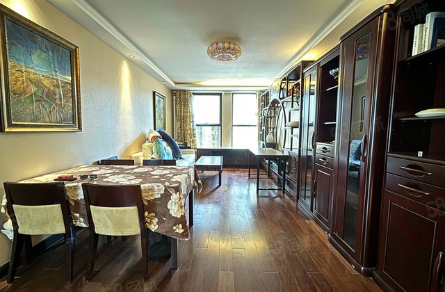 中骏世界城1室1厅89㎡370万二手房图片