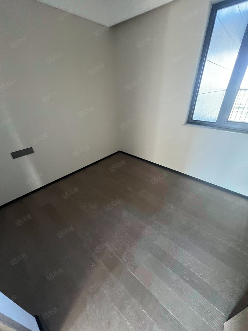 中海學(xué)府里3室2廳1衛(wèi)89㎡南北542萬