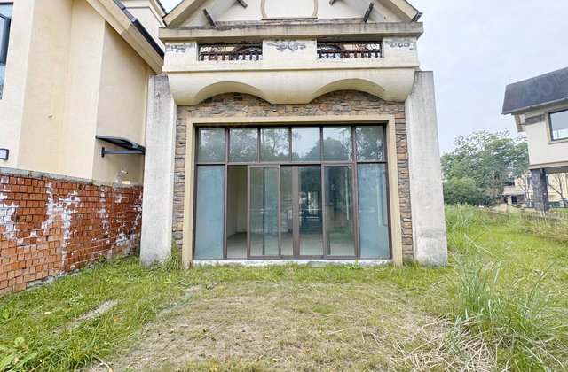 观岭香麓湾5室3厅264㎡330万二手房图片