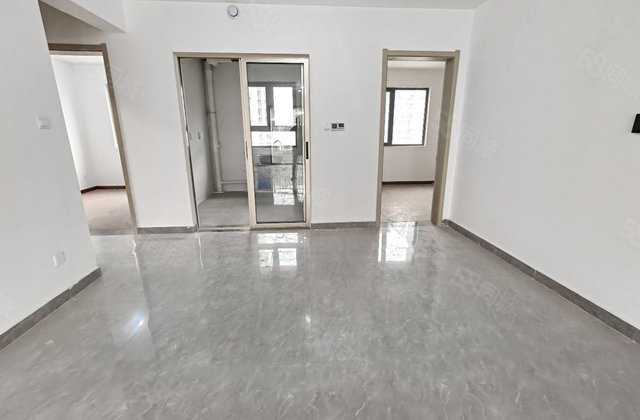 二中文苑 锦绣学府 儒辰辰悦四叶草四室带车位地下室随时看房