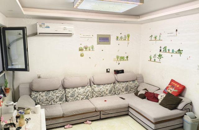 49万包税，买三室，上下136平，还要啥自行车，当代国际，