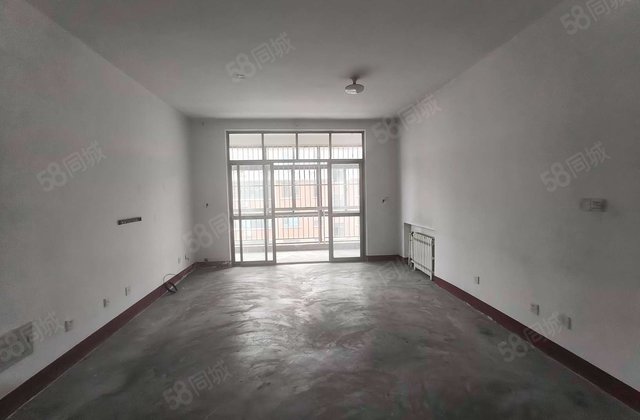 浚东社区3室2厅122.45㎡48万二手房图片