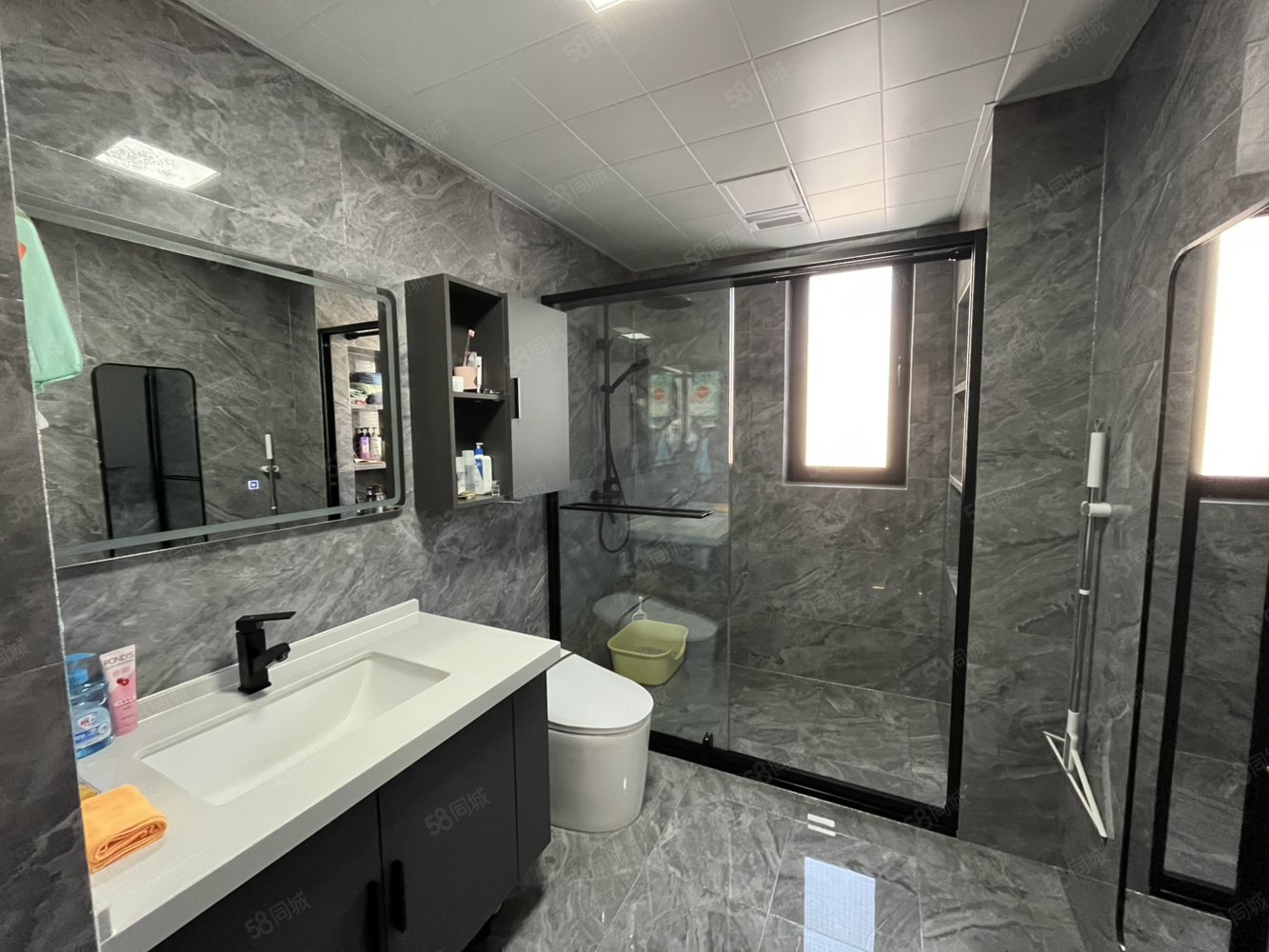 山语城3室2厅2卫115㎡南北86.8万