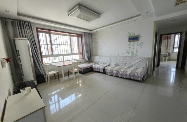 香江西邻电梯房三室两厅一卫东边户仅售79.9万送车位地下室