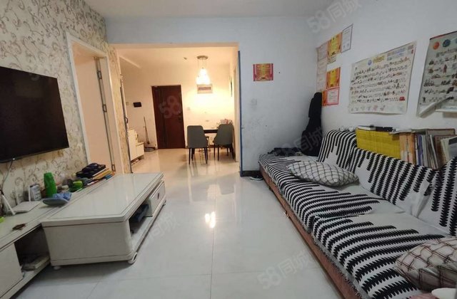 阿卡六期 刚需过渡房 真实在售 中间楼层 客厅连阳台随时看房