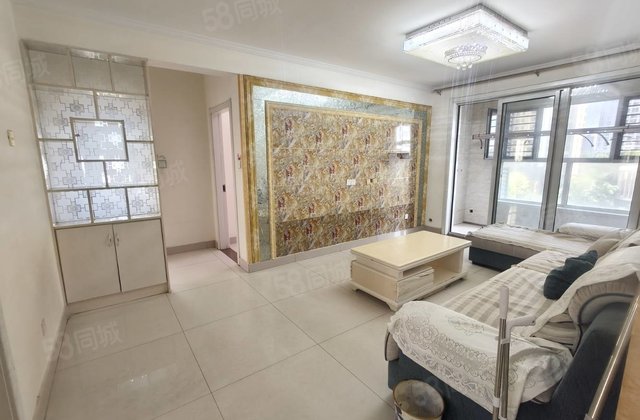 阿卡精装三室 6楼东边户 双卫 急售随时看房