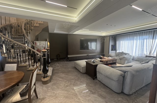 领航星宸4室2厅226㎡289万二手房图片