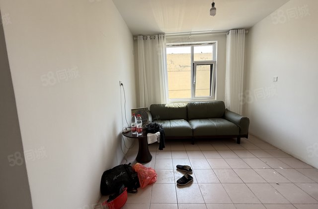 急售！45万！东昌！三中！东边户！中通客车厂！三室！人民公园