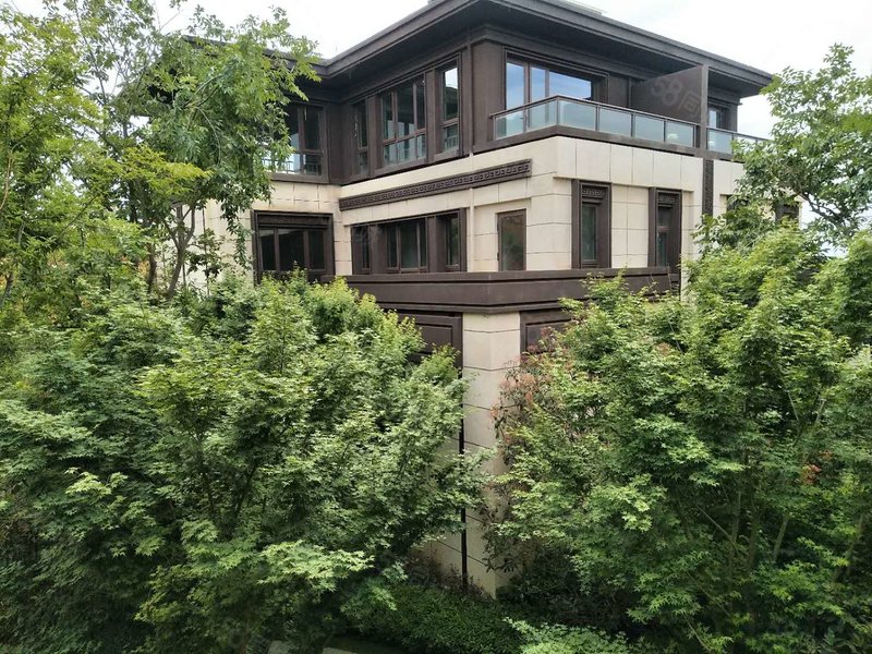 滇池南岸 绿地建康城半山别墅 总价268万精装交付 可看滇池