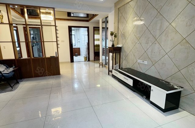 冠城大通蓝湾3室2厅122.24㎡138万二手房图片