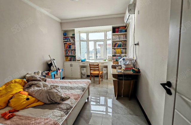 文轩！外国语电业局二院！精装修地暖房！