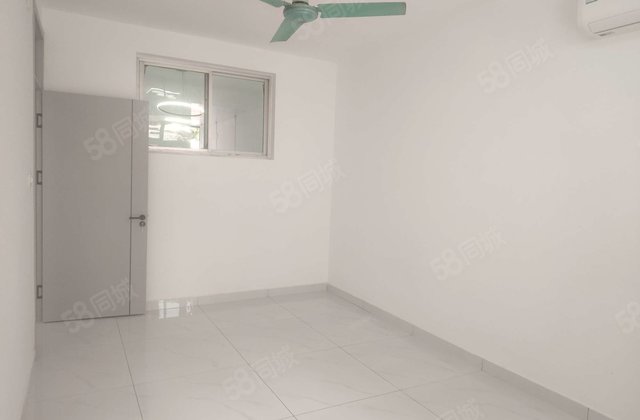 东昌本部 国棉厂单位家属院 五室 66万 带院子 已装修