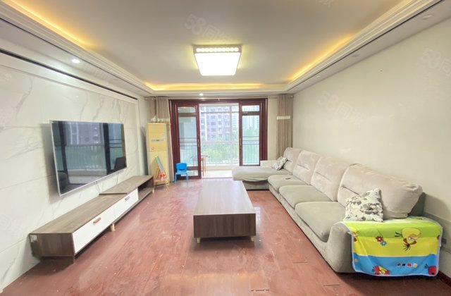 阿尔卡迪亚 带车位 元宝户型