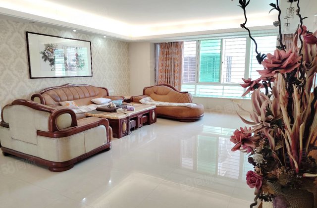 金丰华庭4室2厅181㎡155.7万二手房图片