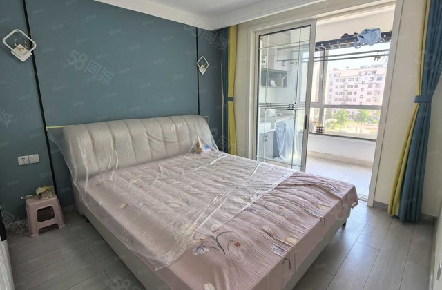伟业中华苑北苑 车站 水晶城精装修三室带车位可按揭
