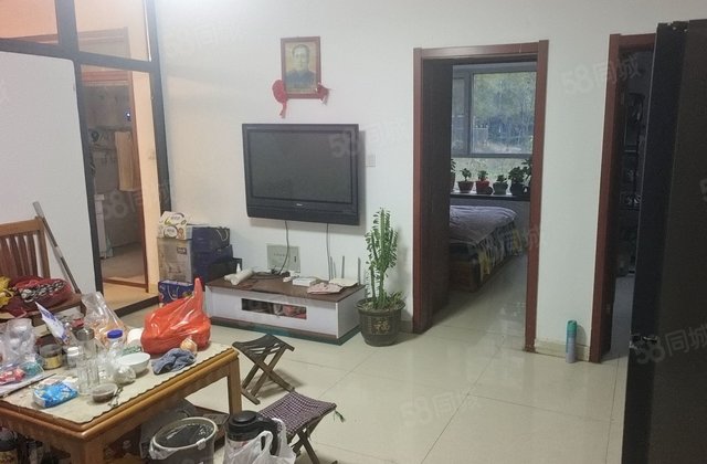 急！急！急！ 近医院 刚需小三居 南向采光好 诚意出售