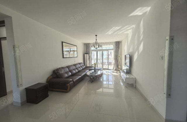 (电梯洋房)桐凤家园，三叶草双阳台，带车库