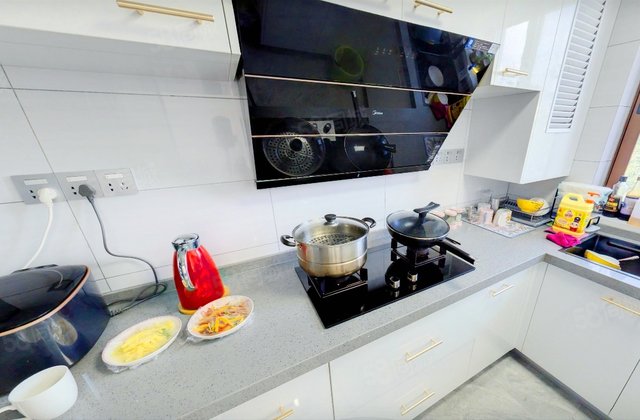 南河苑(通祠路)3室2厅137.21㎡143万二手房图片