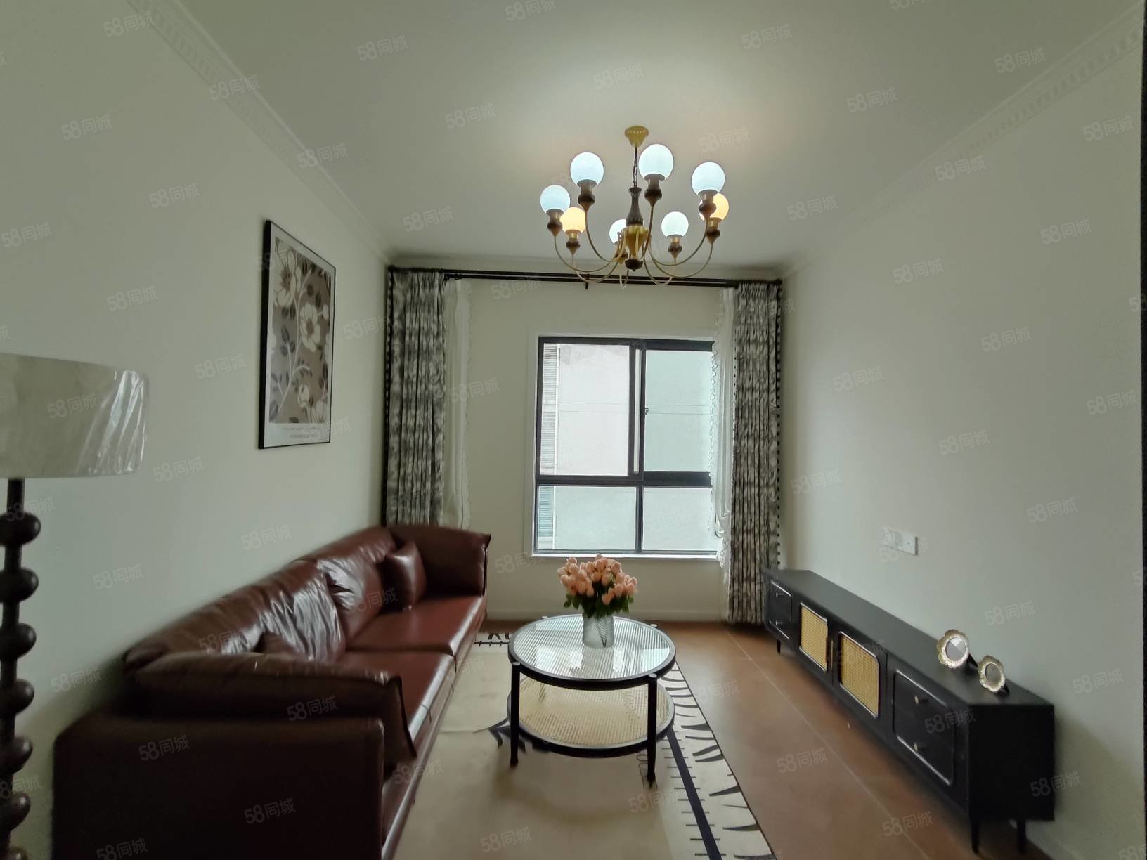 九州龙城1室1厅1卫45㎡南北36万