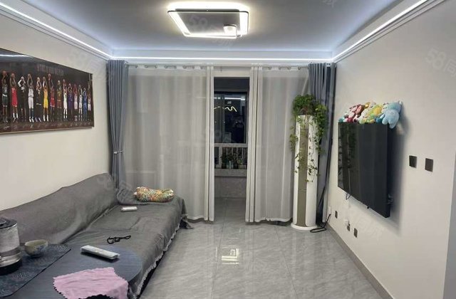 香江附近精装婚房三室  好楼层 地暖房 带车位地下室