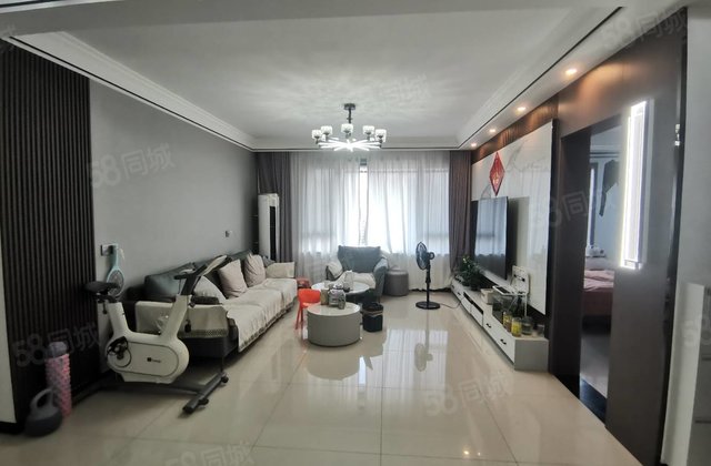 东边户 开发区百合新城三期精装修三室免大税带车位带储随时可看