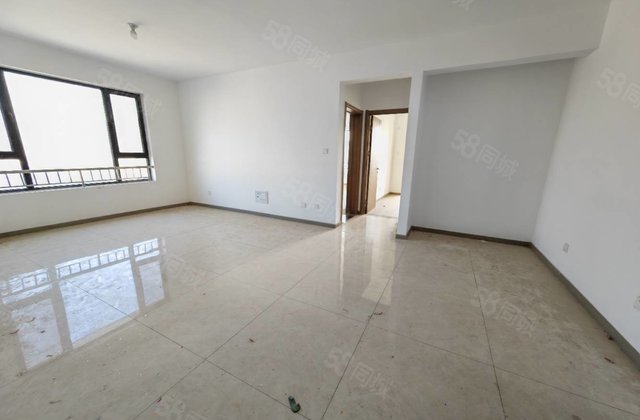 城市之尊 新房未住 带车位储藏室免大税