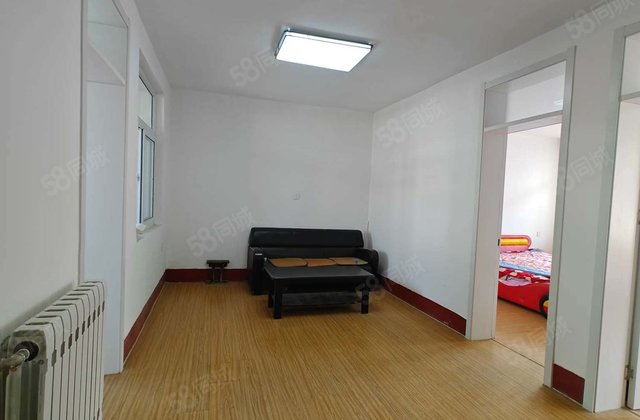 小三房 交通便捷 低密宜居 购物方便 正南朝向