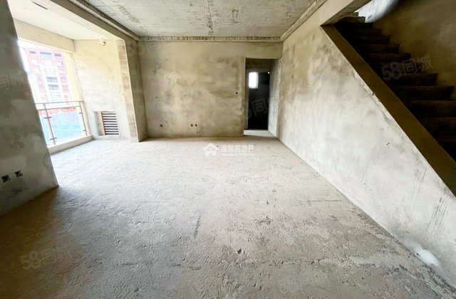 金地山漫锦城4室2厅109.1㎡83.8万二手房图片