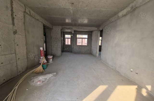 同州樾府3室2厅130.8㎡63万二手房图片