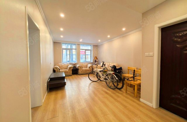 设计里3室1厅82.18㎡368万二手房图片