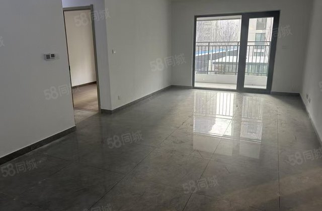 儒辰，112万，三室两卫送储藏室