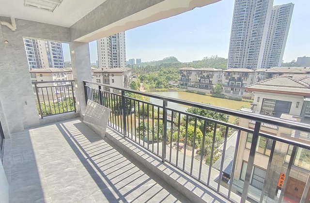 恒隆共青湖山庄4室2厅140㎡95.8万二手房图片